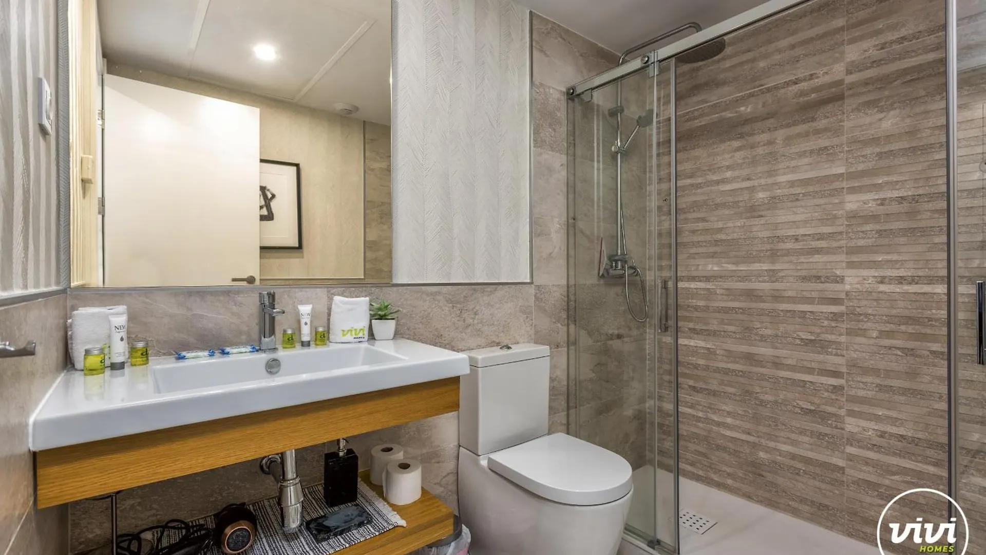 Vivi Homes - Casa Element Pool, Terrace & Golf Marbella Lejlighed