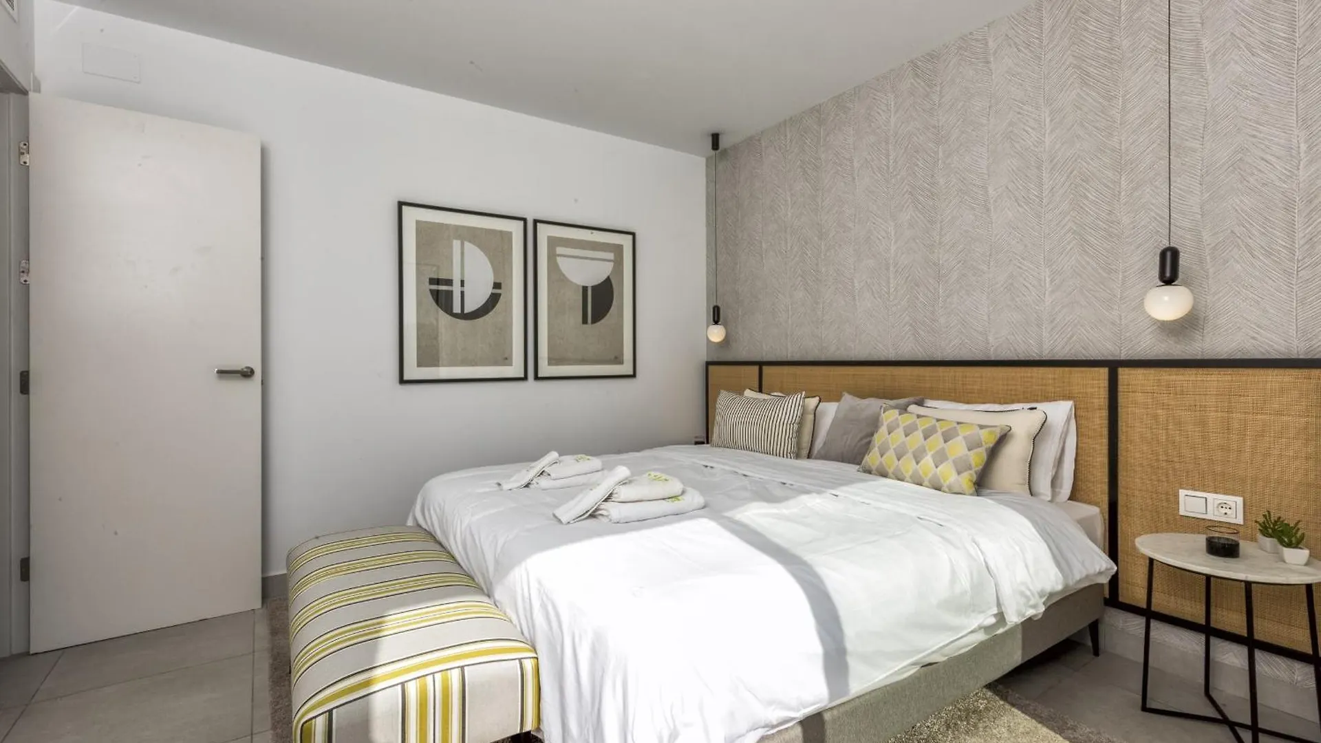 Vivi Homes - Casa Element Pool, Terrace & Golf Marbella 0*,